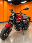 Moto Morini Seiemmezzo STR 650 (In store)