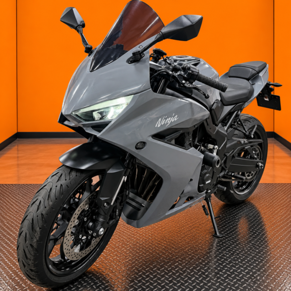 2024 Honda CBR650R E-Clutch (IN STORE)