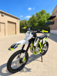Trailmaster TM31X 223cc Deluxe Dirt Bike, LED Headlight, Electric and Kick Start (IN STORE)